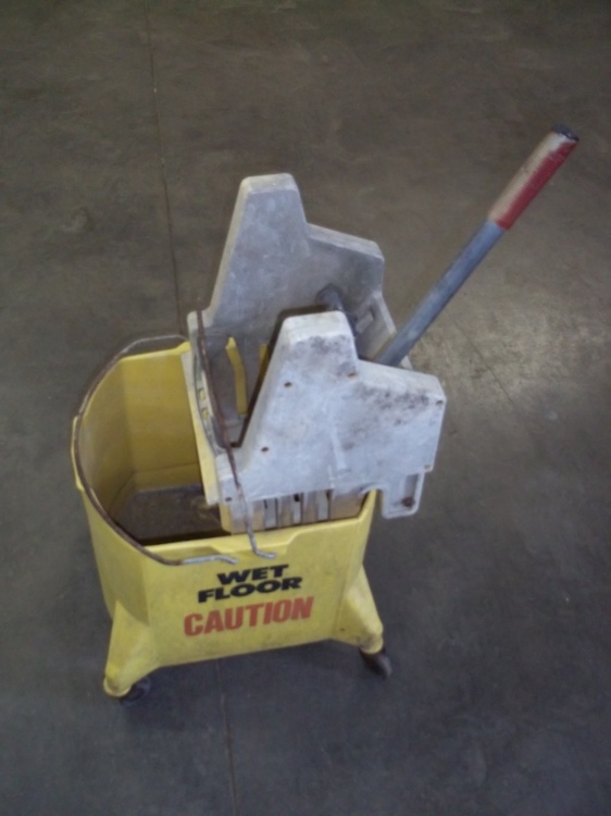 Mop Bucket on wheels