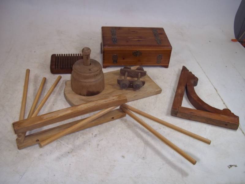 Wood Primitive Butter Mold, towel rack, box, Bracket ext�..