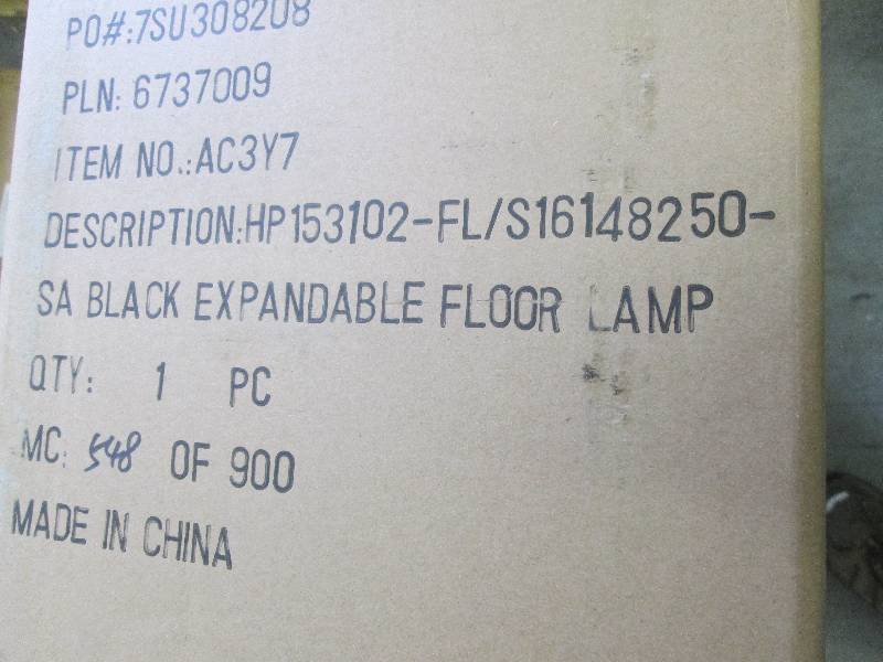 Expandable Floor Lamp  Retail $109....