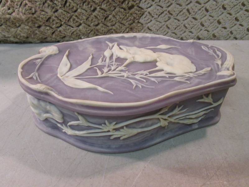 lot 14 image: Large Vintage Genuine Incolay Stone...