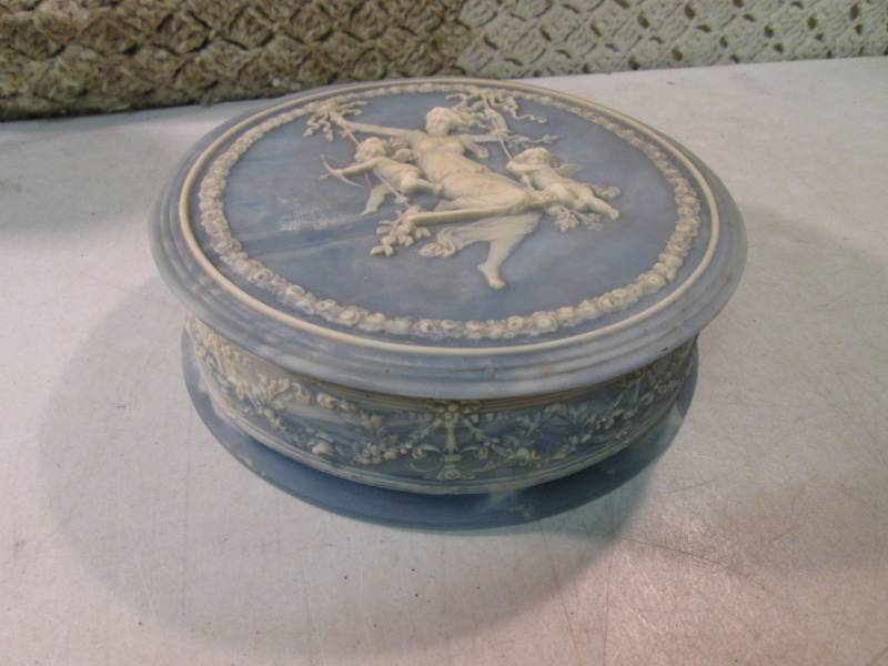 lot 20 image: Large Vintage Genuine Incolay Stone...