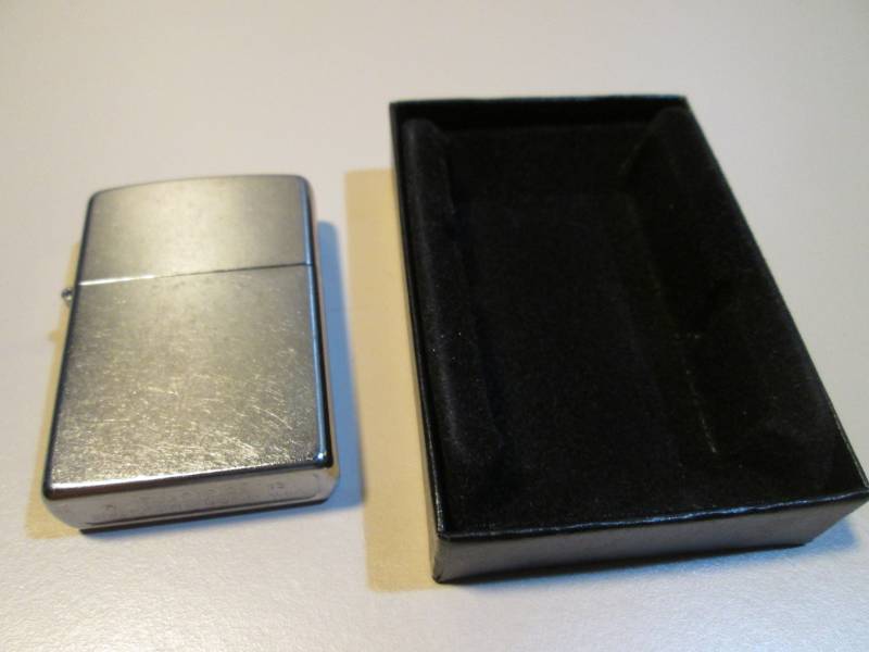 lot 42 image: Zippo Lighter in Box No Lid Unused ...