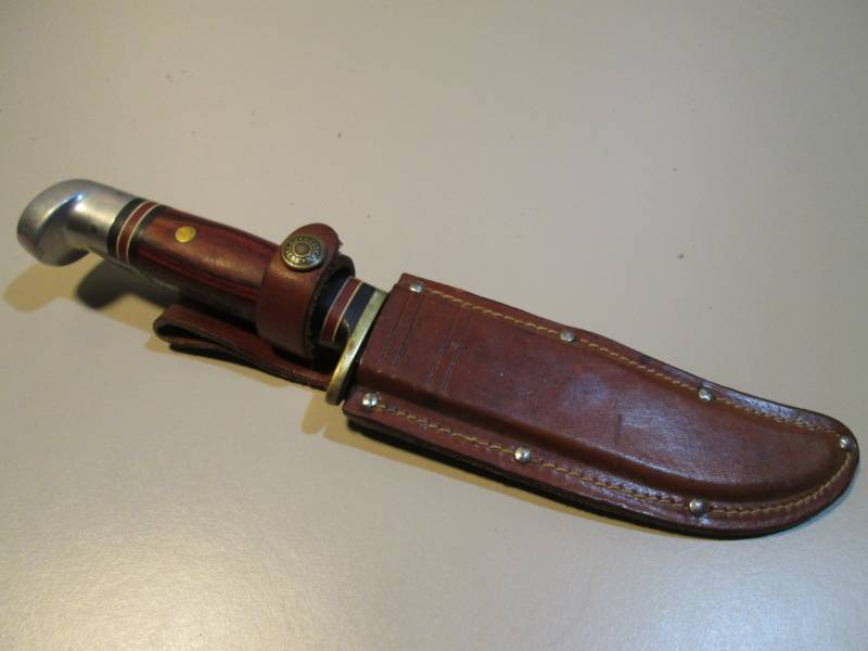 lot 53 image: Vintage 10 Western USA W36 Knife w...