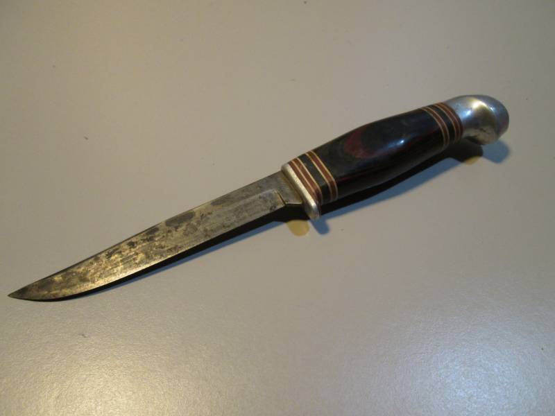 lot 59 image: Vintage 8 Robeson Knife  FS...