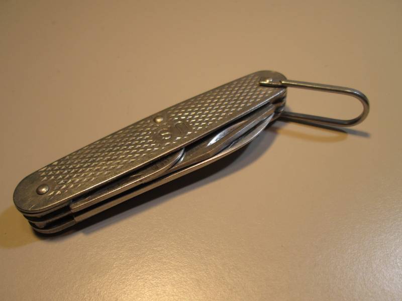 lot 68 image: Vintage Camillus 1990 U.S. 4-Blade ...