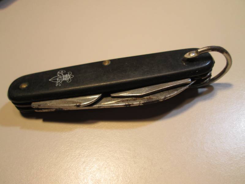 lot 87 image: Vintage Imperial Boy Scout 4-Blade ...
