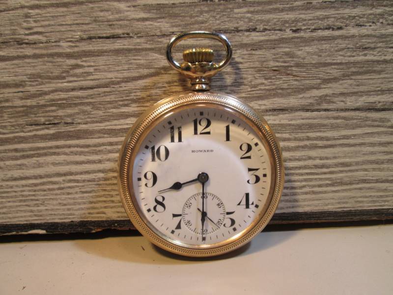 lot 102 image: Vintage Howard Gold Pocket Watch Wo...