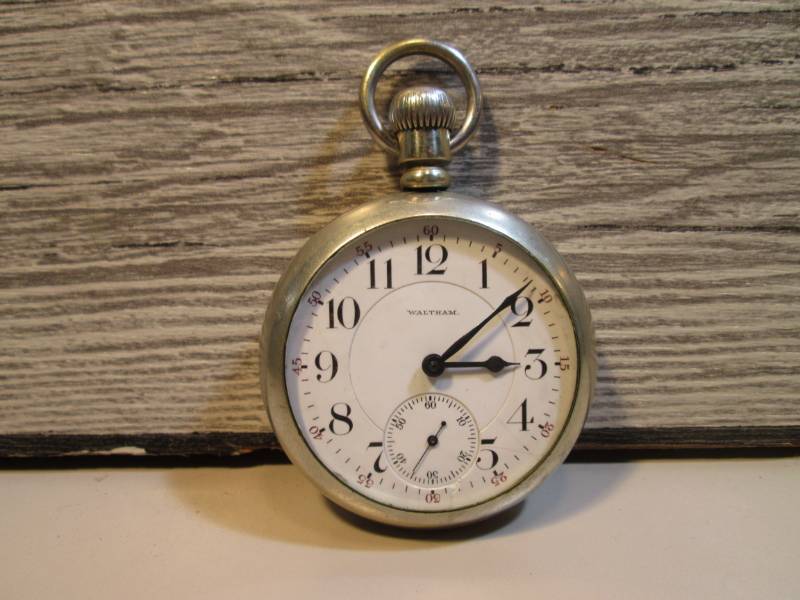 lot 104 image: Vintage Waltham Silver Pocket Watch...