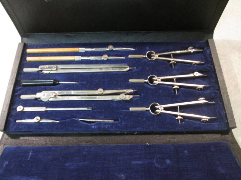 lot 127 image: Vintage DrawingCompass Set  E-1...