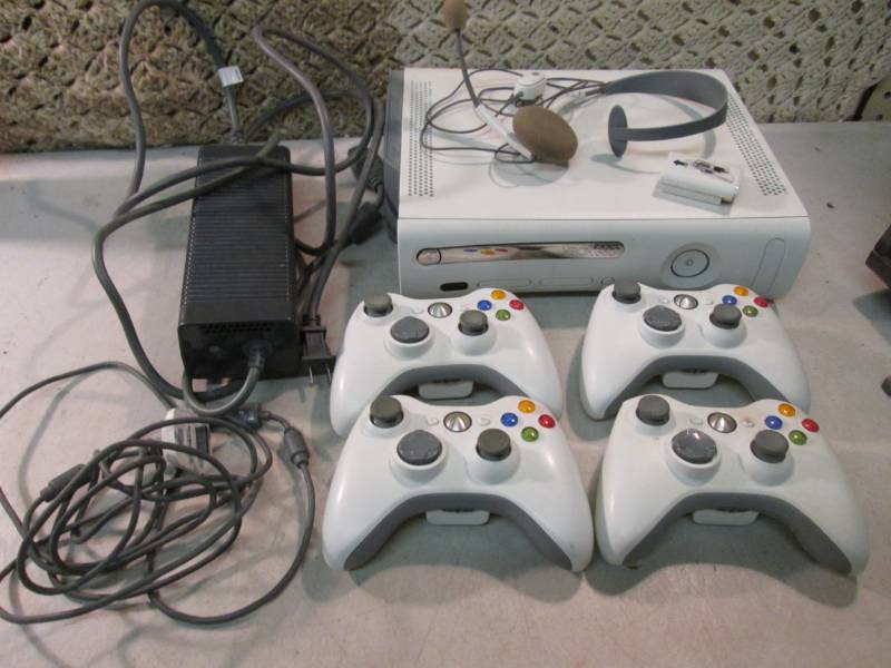 lot 131 image: X Box 360 Gaming System with Cords ...
