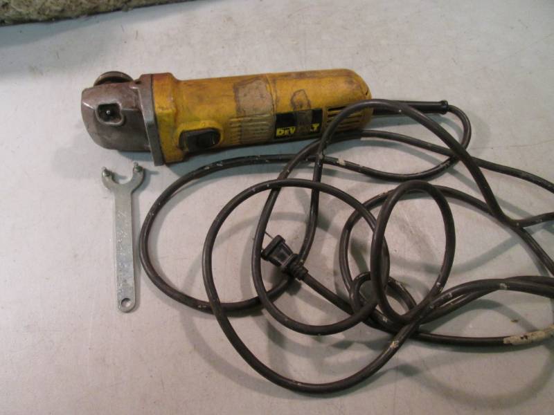 lot 155 image: Dewalt Electric Angle Grinder Works...