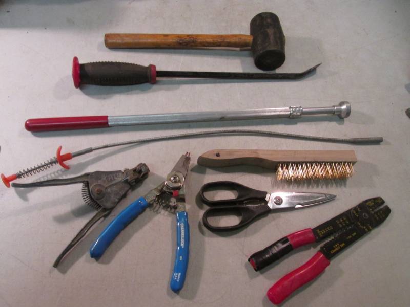 lot 162 image: Lot of Misc Tools  RM5...