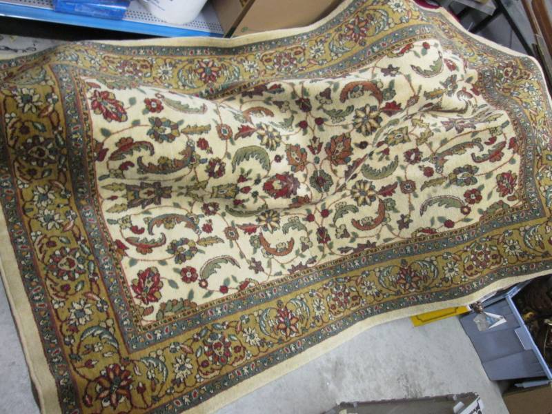lot 187 image: 5 ft x 7 ft Area Rug  F-2...