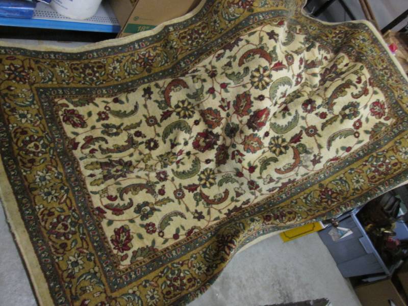 lot 188 image: 5 ft x 7 ft Area Rug  F-2...