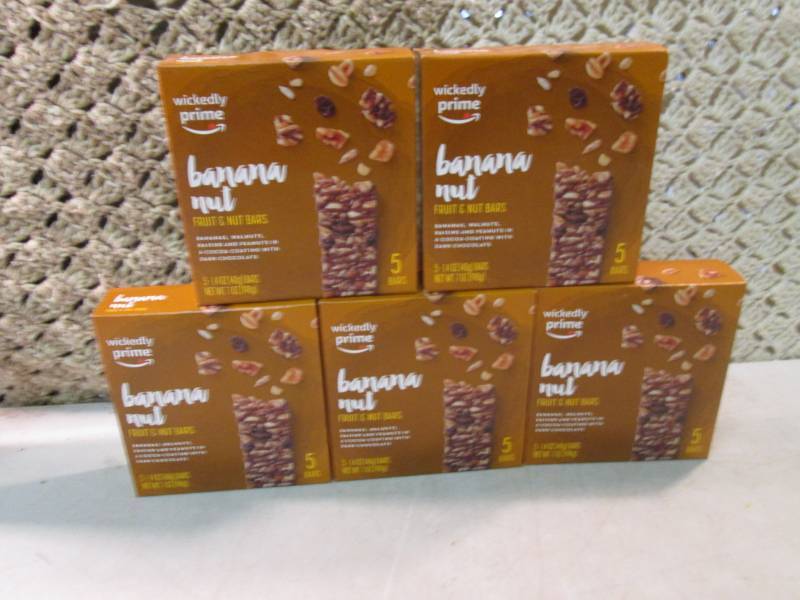 lot 211 image: 5 Boxes of Banana Nut Fruit & Nut B...