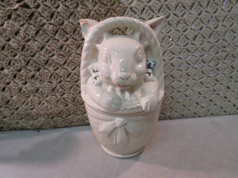 lot 282 image: Vintage Rabbit in Basket Cookie Jar...