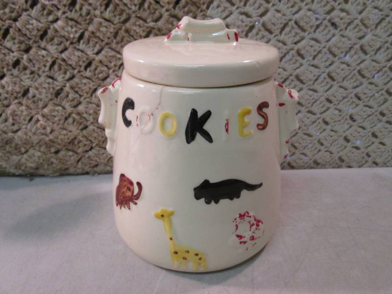 lot 283 image: Vintage Cookie Jar  C-3...