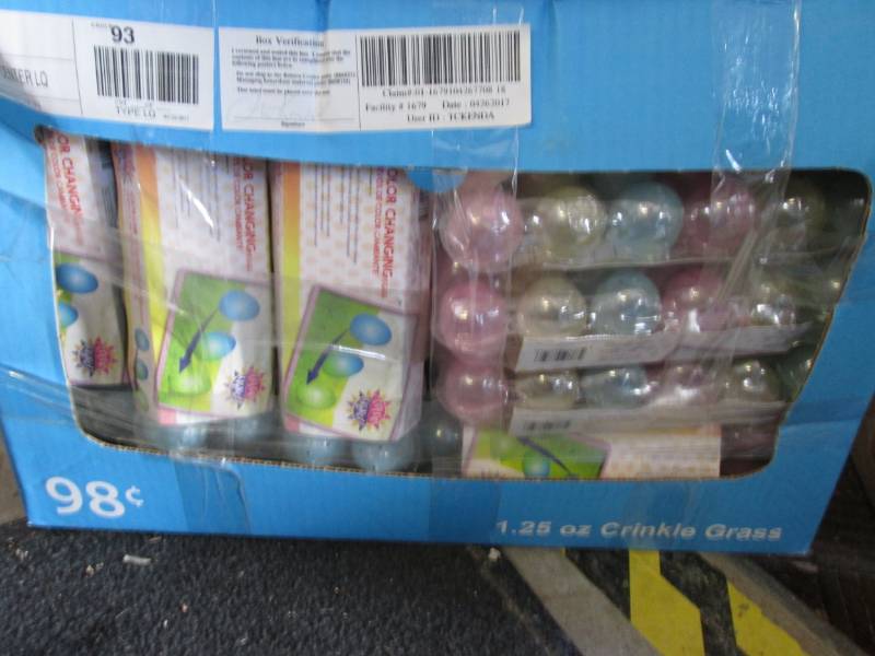lot 306 image: Case of 1 Dozen Packs of Color Chan...