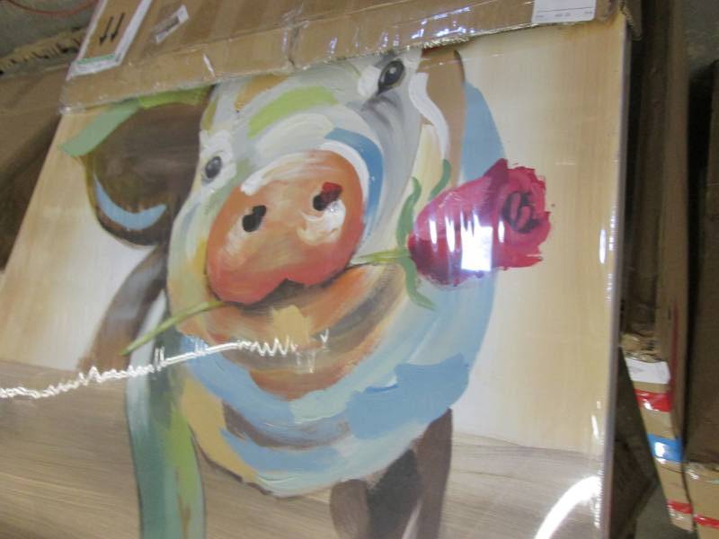 lot 4 image: Abstract Pig Art open box Retail $9...