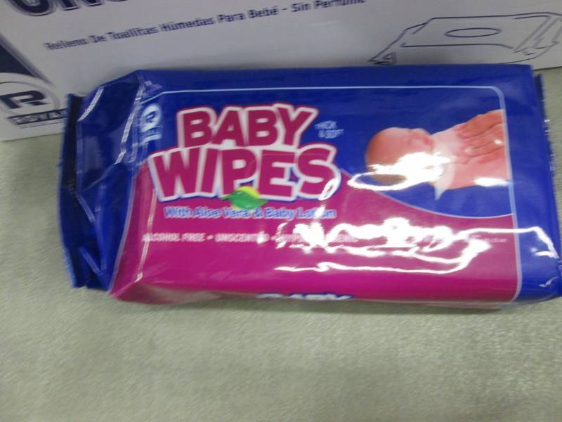 lot 61 image: 5 packs Royal Baby Wipes Refill Pac...