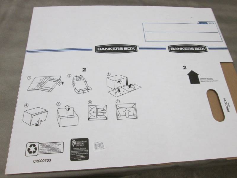 lot 75 image: Box of 12 Bankers Boxes StorFile 70...