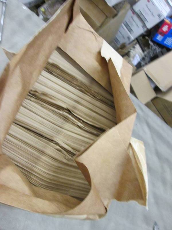 lot 77 image: Pack of Kraft Lunch Bags...