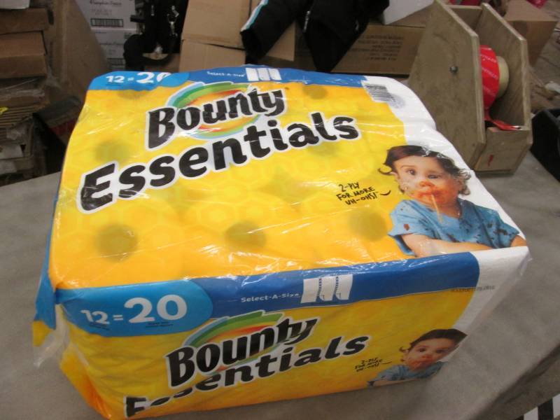 lot 111 image: Pack of 12 Bounty Essentials Select...