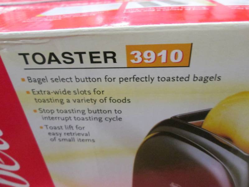 lot 134 image: Sunbeam Bagel Toaster...