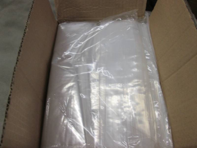 lot 197 image: Case of 1000 Poly Seal-Top 9x12 Bag...