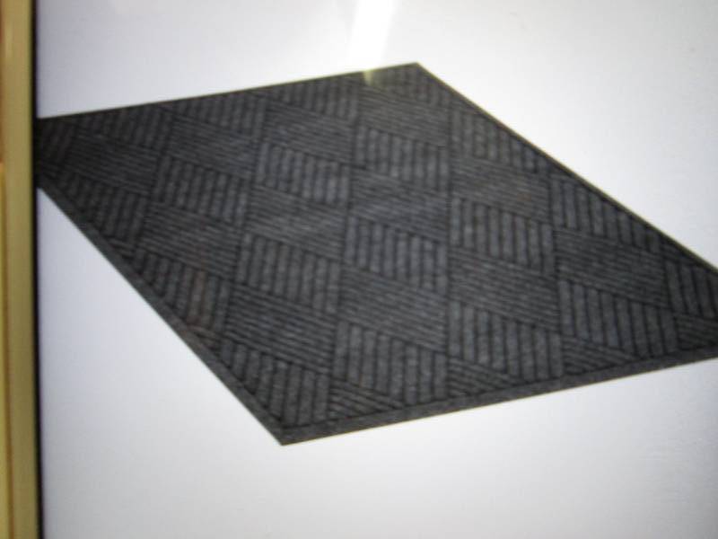 lot 205 image: Guardian EcoGuard Diamond Floor Mat...