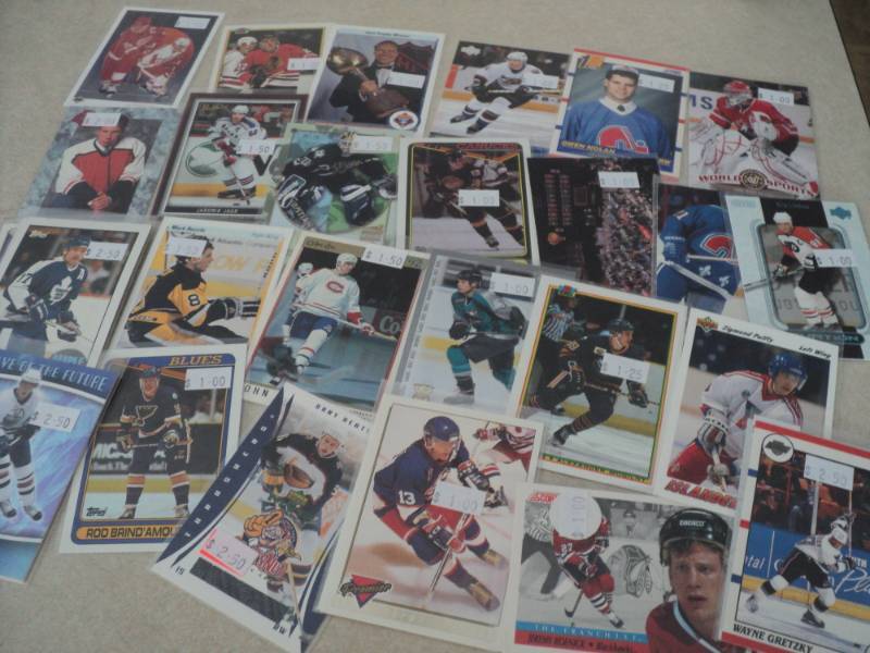Lot of Hockey Star Cards...