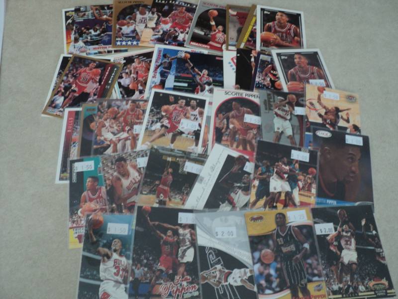 40 Scottie Pippen Cards...