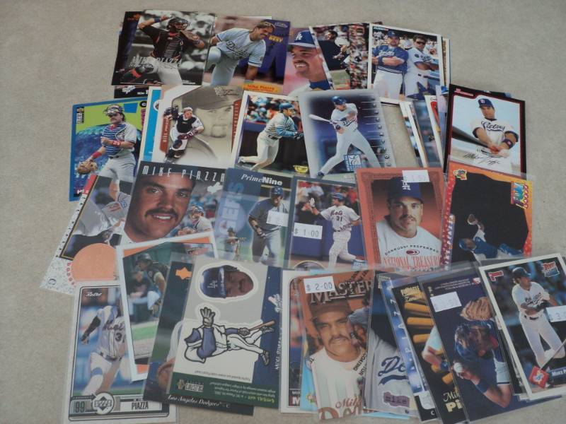 50 Mike Piazz Cards...