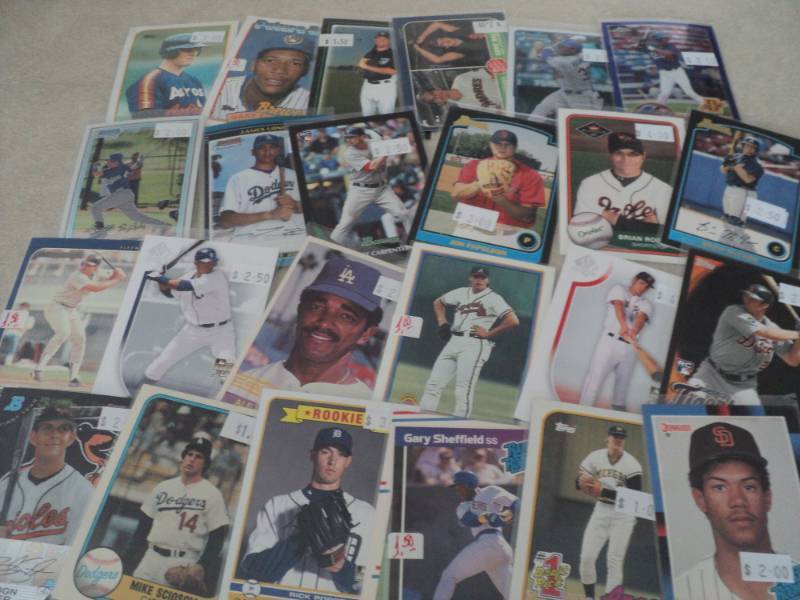 25 Baseball Rookie Cards...