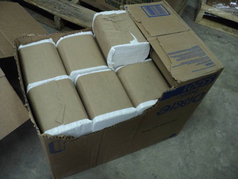 Dixie Box of Napkins open box...