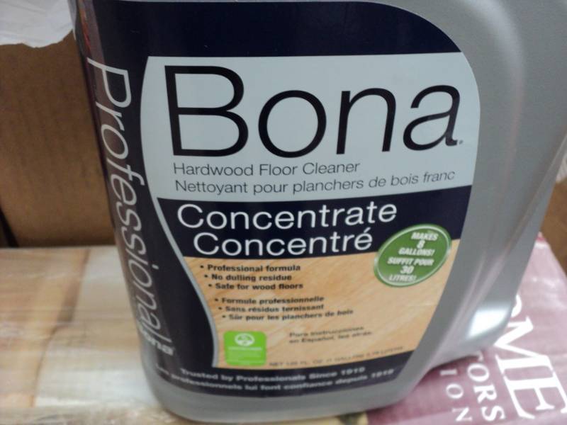 3 - 1 Gallon each Bona Hardwood Flo...