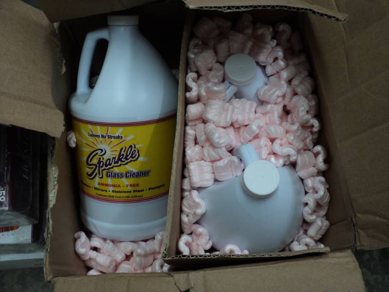 3 - 1 Gallon Jugs Sparkle Glass Cle...