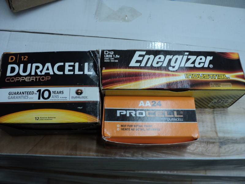 24 AA Batteries and 20 Size D Batte...