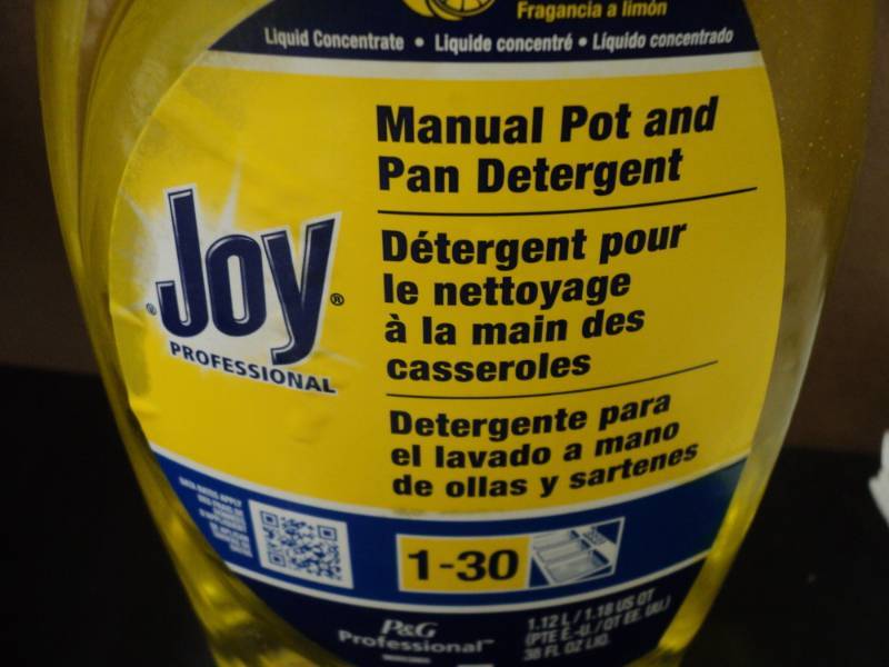 7 Bottles Joy Detergent 38 oz per ...
