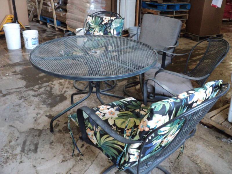 5 Piece Metal Patio Set chairs wil...
