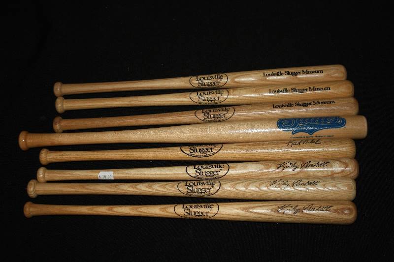 lot 46 image: Lot of 8 Baseball Mini Bats