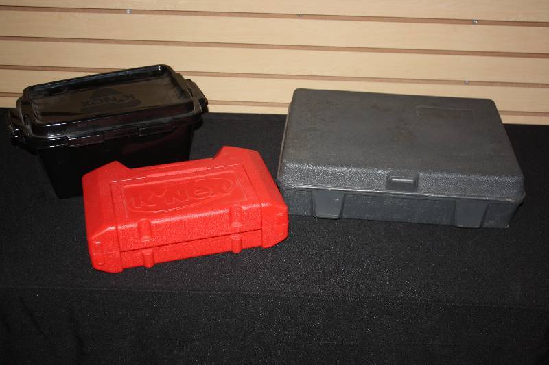 lot 112 image: Lot of Building Toys with Cases