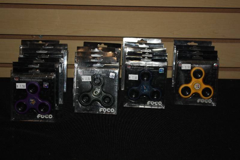 lot 127 image: Lot of 21 FOCO NFL Spinners in Packaging.