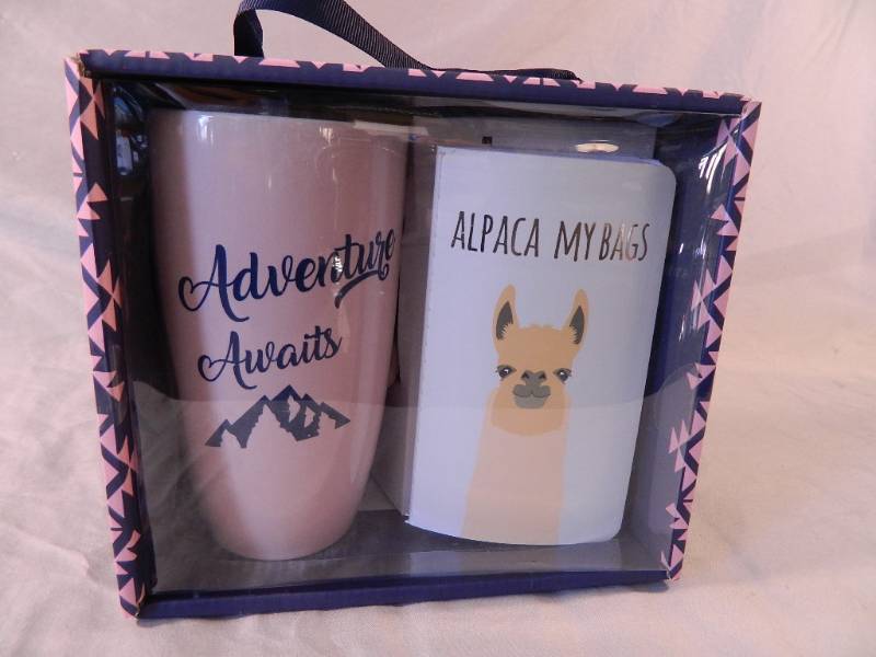 lot 30 image: New Adorable Giftset