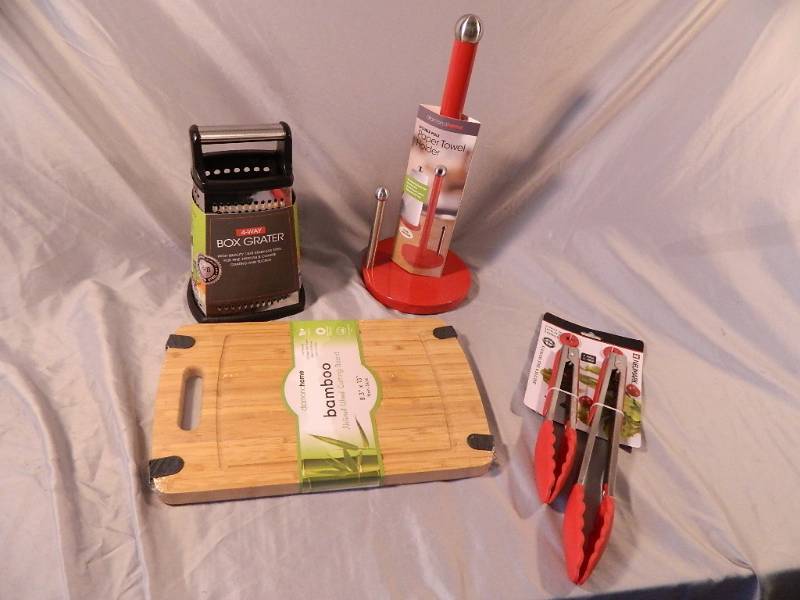 lot 37 image: New Kitchen Items