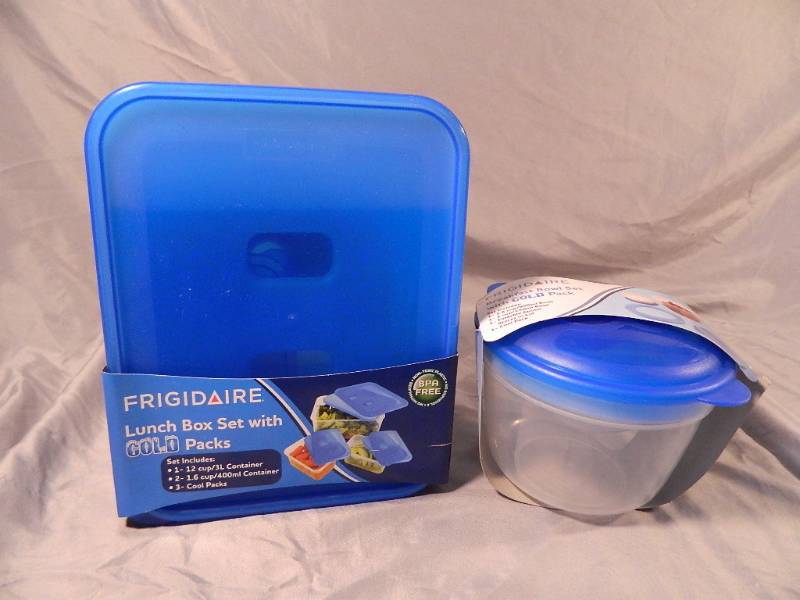 lot 43 image: New Lunchbox Set and More