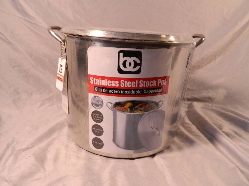 lot 46 image: New 12 Quart Stainless Steel Stock Pot