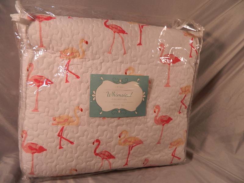 lot 57 image: Super Cute Whimsical Flamingo King Quilt Set