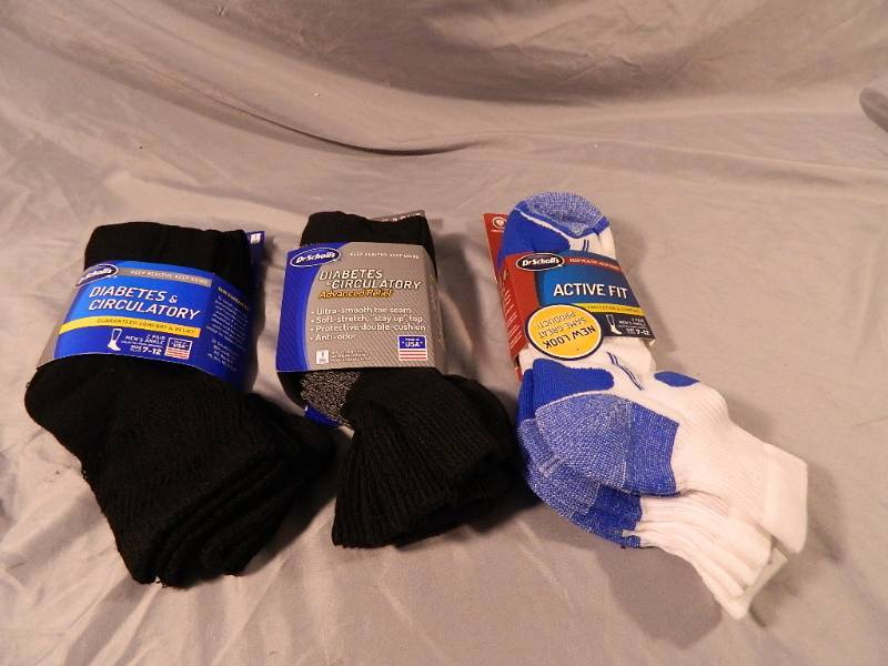 lot 63 image: 7 New Pairs of Mens Dr Scholls Socks