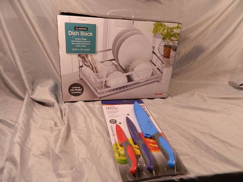 lot 72 image: New Knife Set and Dish Rack